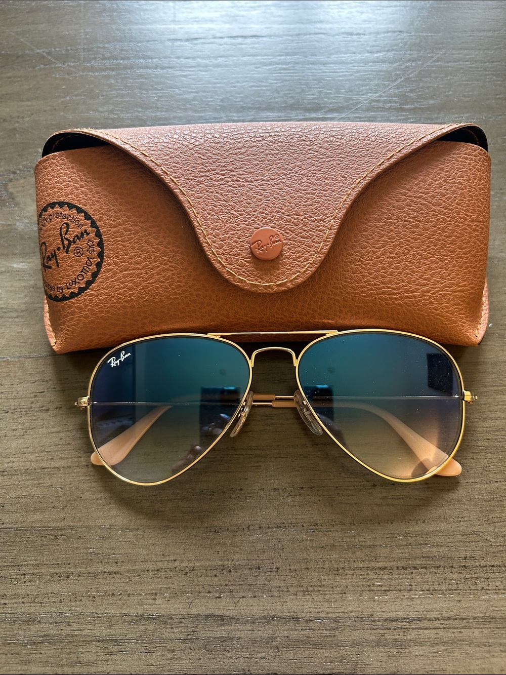 Ray-Ban Gold Frame Aviator Sunglasses RB3025